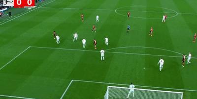 禁区内触球 禁区内触球